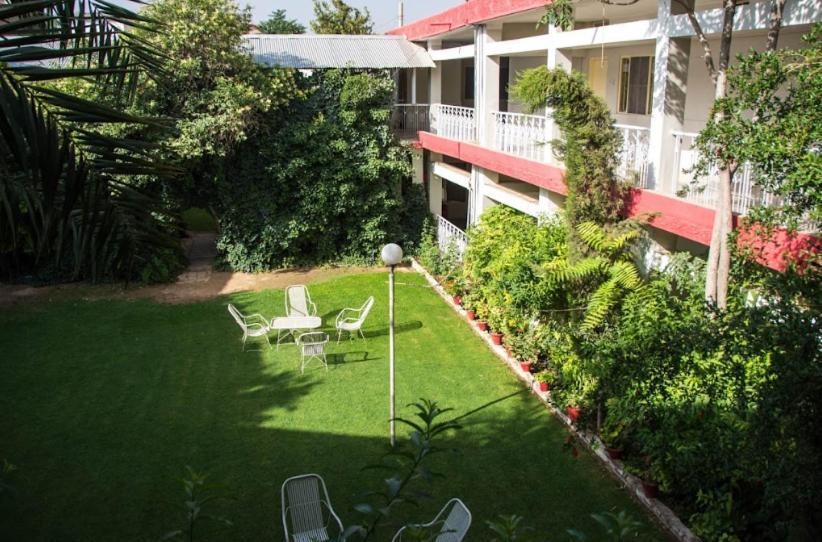 Palm Valley Hotel Sukkur Zewnętrze zdjęcie